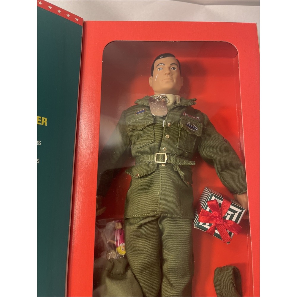 GI Joe Home for the Holidays Soldier Limited Edition Collector's Figure 1996 NEW - Picture 2 of 16